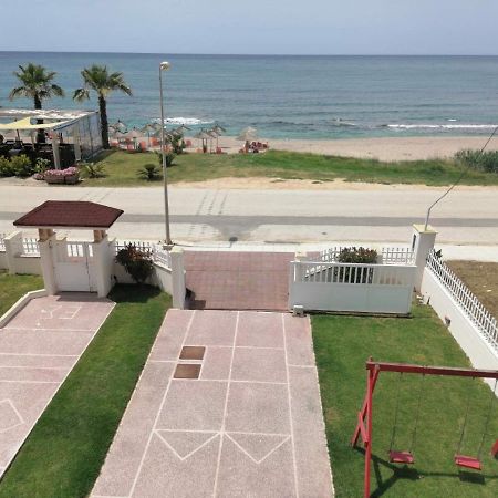 Suite In Front Of The Sea Nea Thesi Ngoại thất bức ảnh