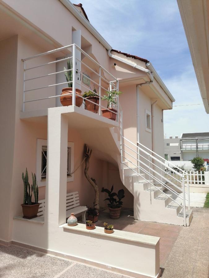 Suite In Front Of The Sea Nea Thesi Ngoại thất bức ảnh